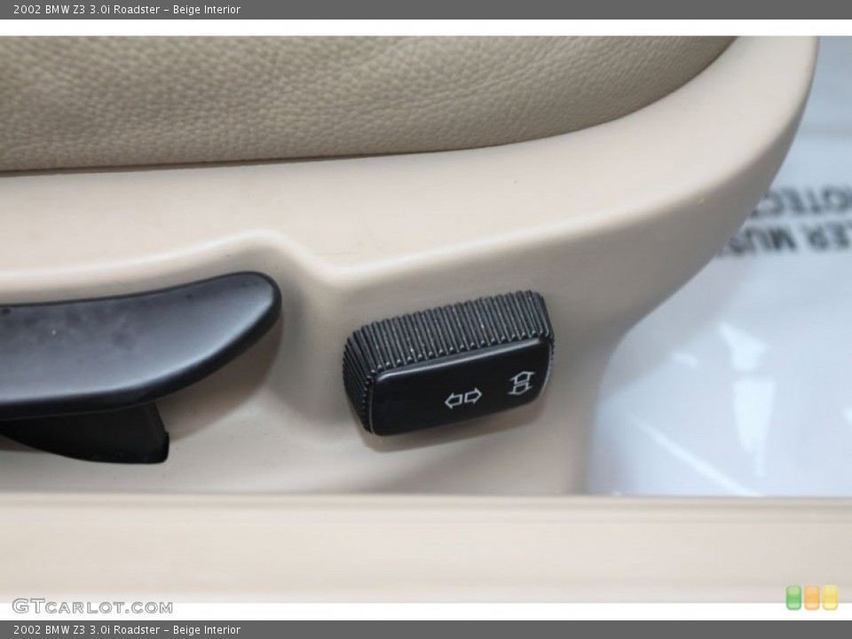 Beige Interior Controls for the 2002 BMW Z3 3.0i Roadster #56051399