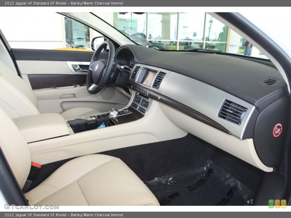 Barley/Warm Charcoal Interior Photo for the 2012 Jaguar XF  #56058572