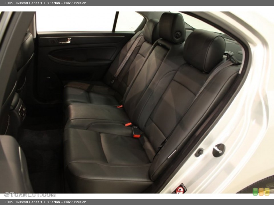 Black Interior Photo for the 2009 Hyundai Genesis 3.8 Sedan #56058608