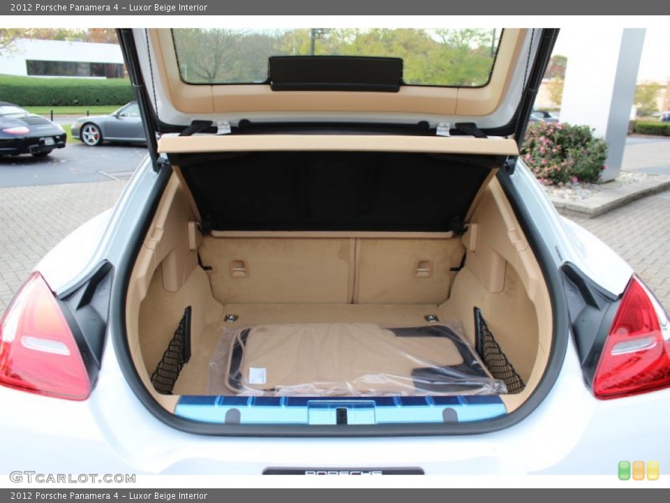 Luxor Beige Interior Trunk for the 2012 Porsche Panamera 4 #56060612