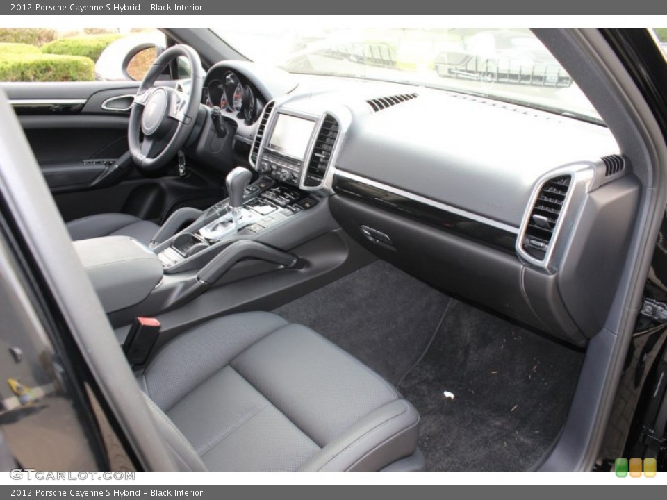 Black Interior Dashboard for the 2012 Porsche Cayenne S Hybrid #56062775