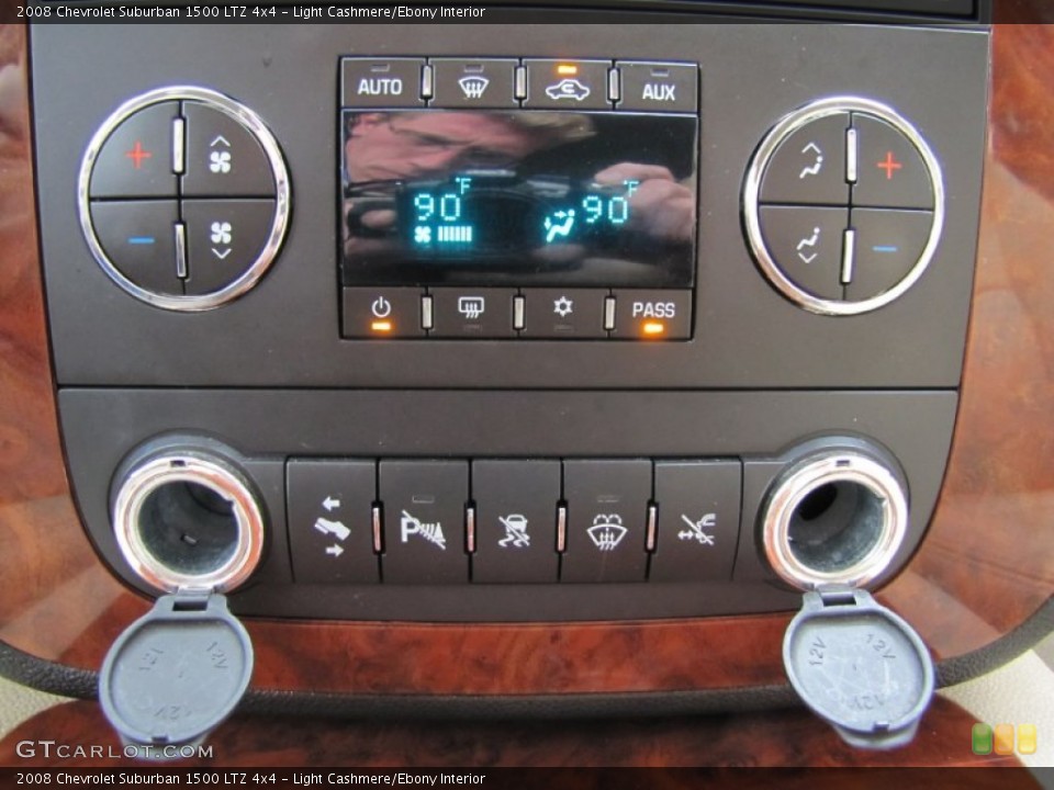 Light Cashmere/Ebony Interior Controls for the 2008 Chevrolet Suburban 1500 LTZ 4x4 #56065784
