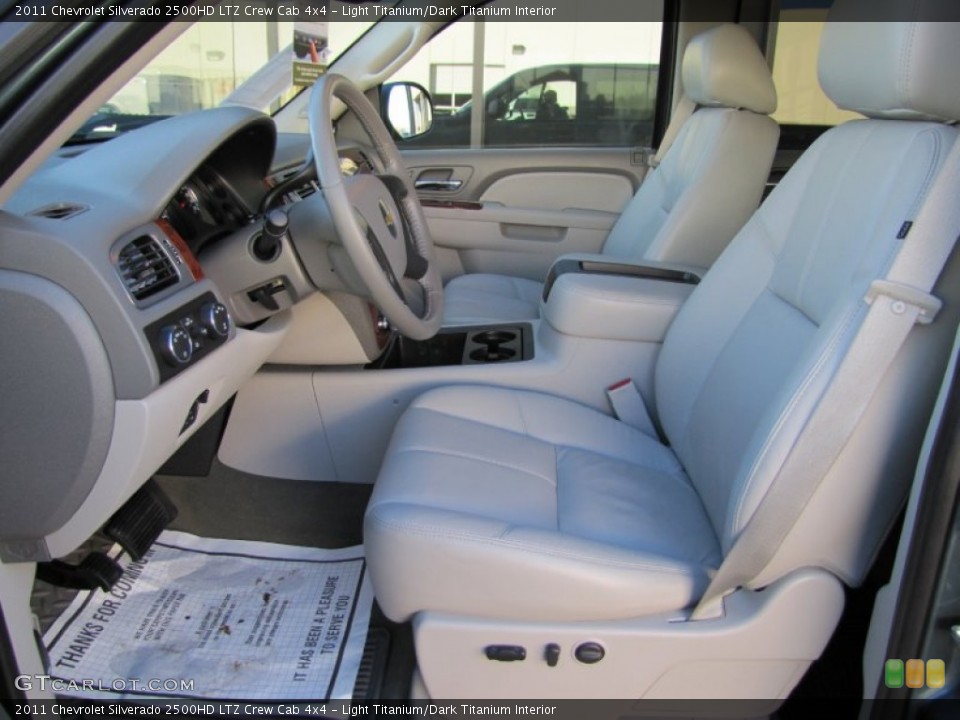 Light Titanium/Dark Titanium Interior Photo for the 2011 Chevrolet Silverado 2500HD LTZ Crew Cab 4x4 #56066345