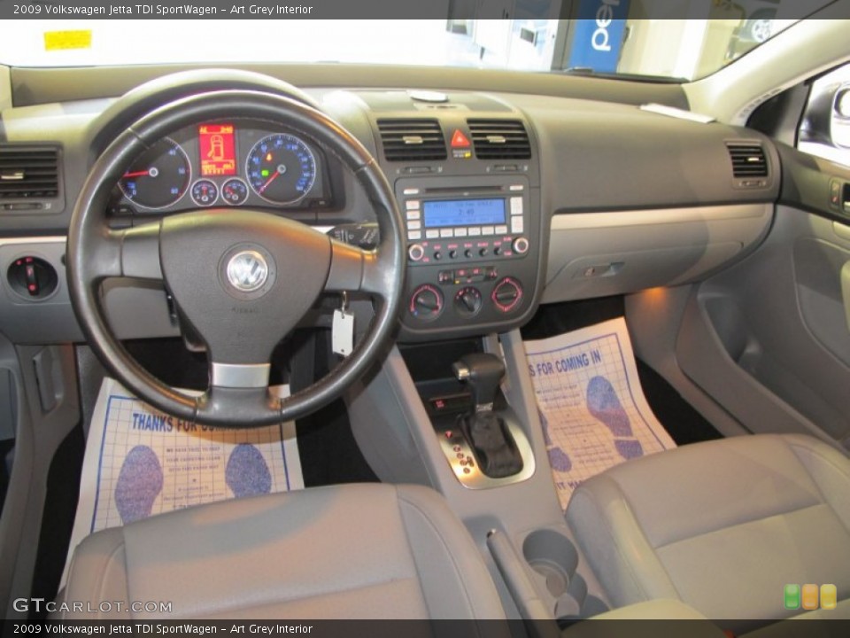 Art Grey Interior Dashboard for the 2009 Volkswagen Jetta TDI SportWagen #56070839
