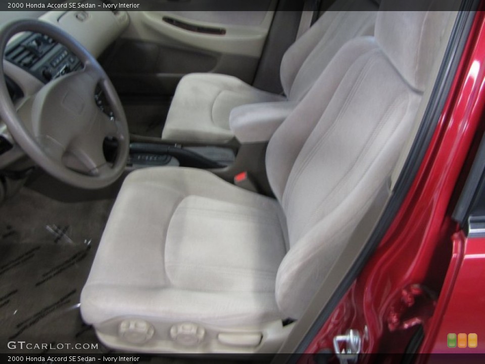 Ivory Interior Photo for the 2000 Honda Accord SE Sedan #56072291