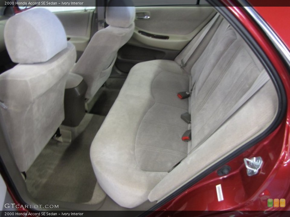 Ivory Interior Photo for the 2000 Honda Accord SE Sedan #56072300
