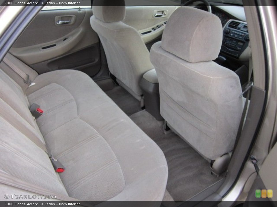 Ivory Interior Photo for the 2000 Honda Accord LX Sedan #56072421