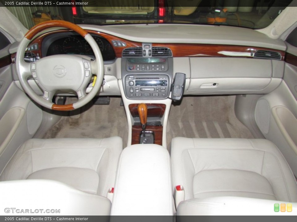 Cashmere Interior Dashboard for the 2005 Cadillac DeVille DTS #56074817