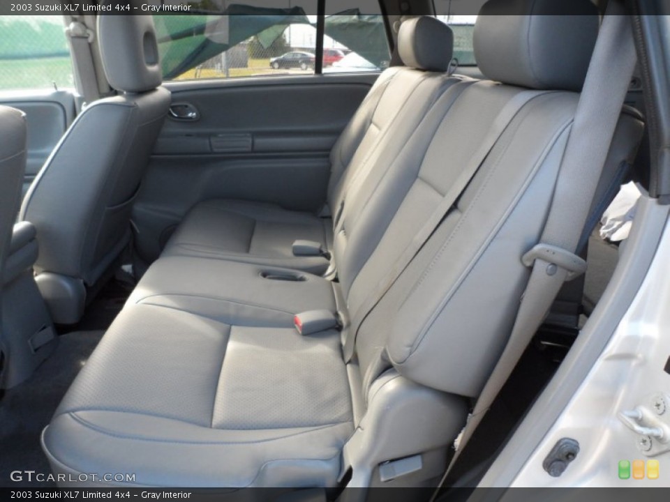 Gray Interior Photo for the 2003 Suzuki XL7 Limited 4x4 #56075804