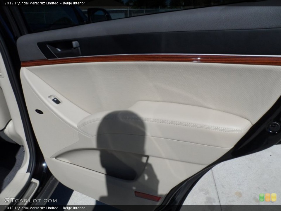 Beige Interior Door Panel for the 2012 Hyundai Veracruz Limited #56079302