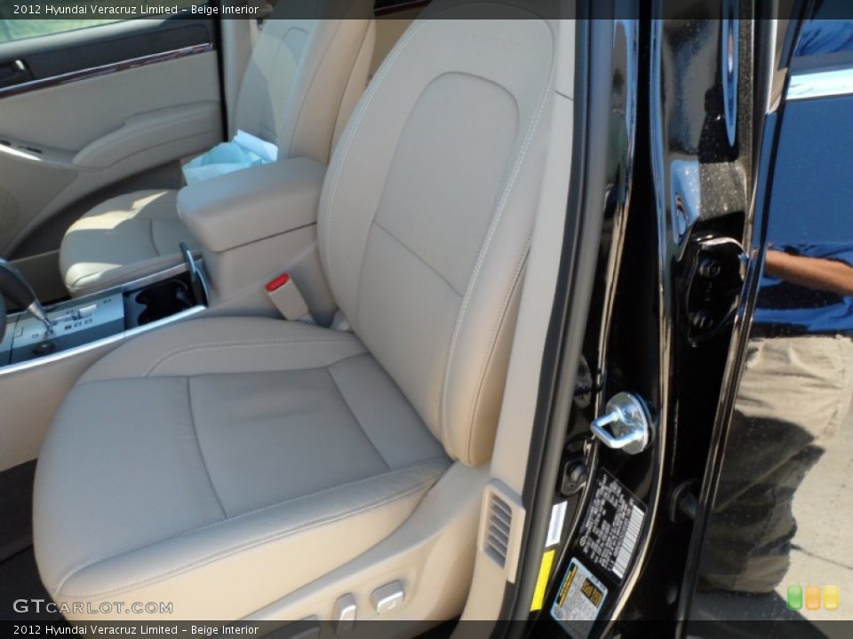 Beige Interior Photo for the 2012 Hyundai Veracruz Limited #56079354