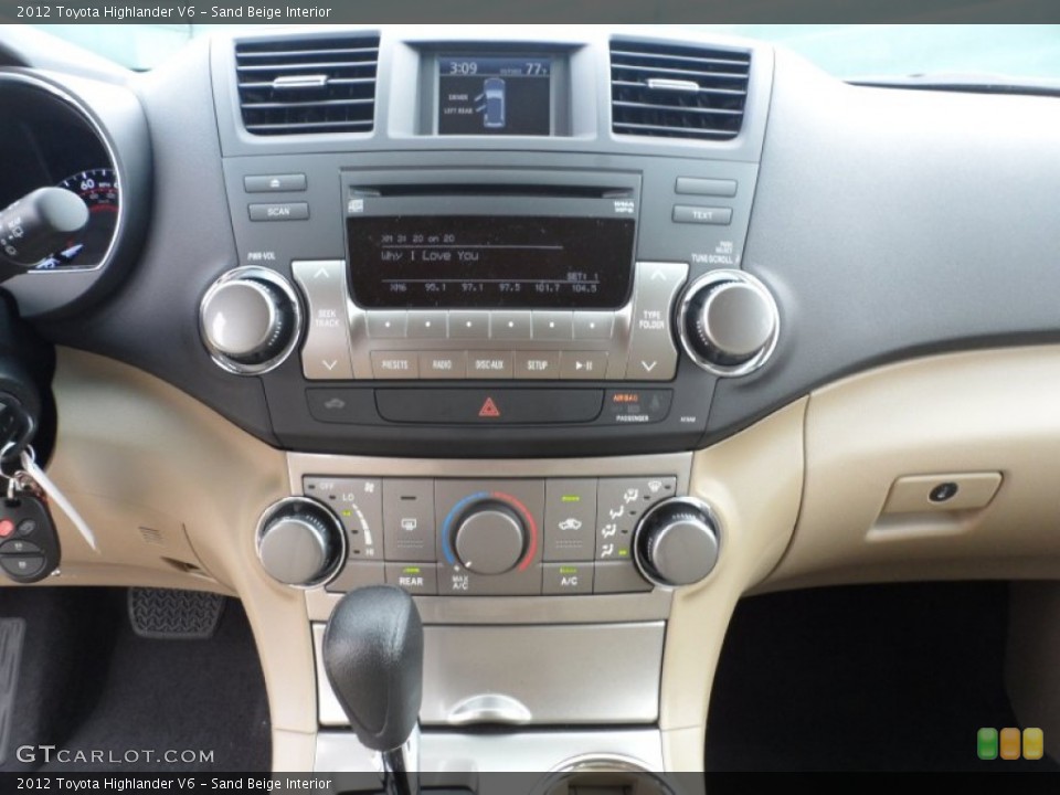 Sand Beige Interior Controls for the 2012 Toyota Highlander V6 #56079944