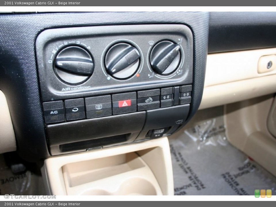 Beige Interior Controls for the 2001 Volkswagen Cabrio GLX #56100956