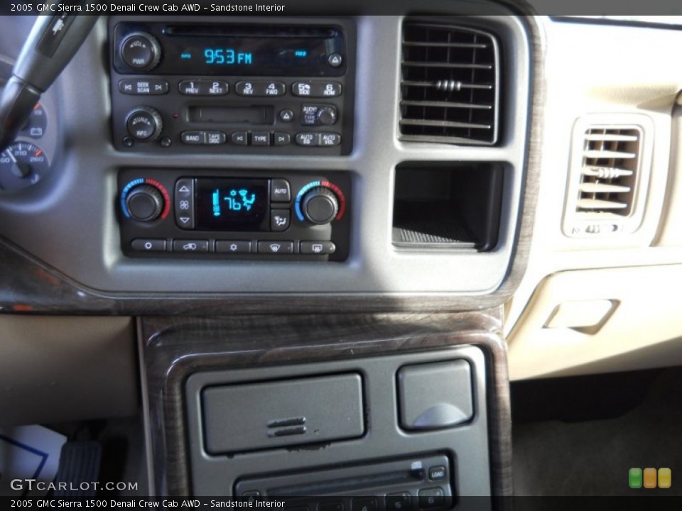 Sandstone Interior Controls for the 2005 GMC Sierra 1500 Denali Crew Cab AWD #56106524