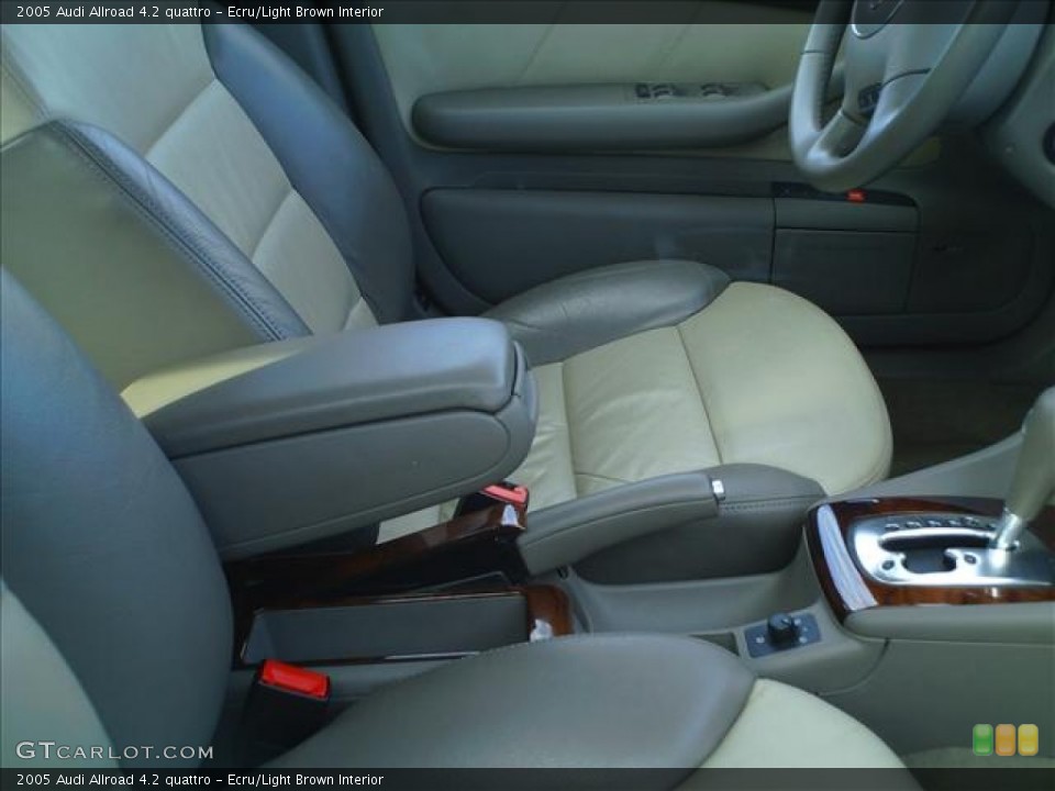 Ecru/Light Brown Interior Photo for the 2005 Audi Allroad 4.2 quattro #56111668