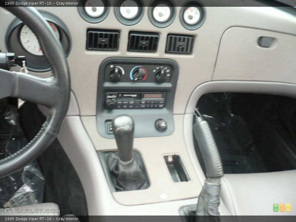 Gray Interior Controls for the 1995 Dodge Viper RT-10 #56114309
