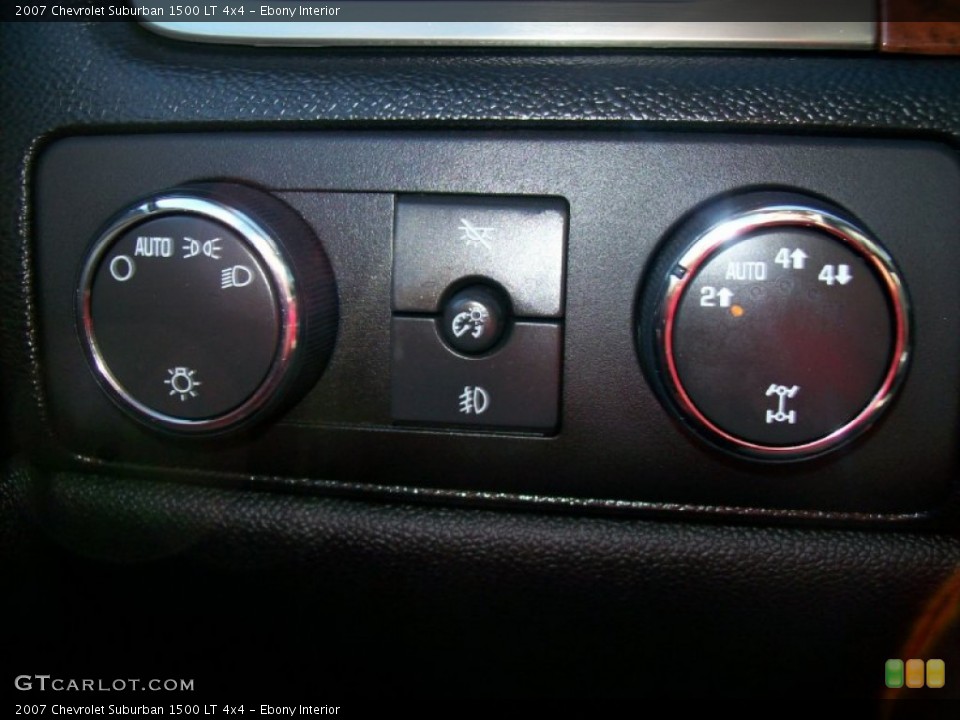Ebony Interior Controls for the 2007 Chevrolet Suburban 1500 LT 4x4 #56117894
