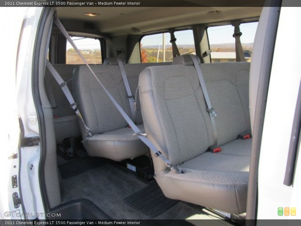 Medium Pewter Interior Photo for the 2011 Chevrolet Express LT 3500 Passenger Van #56120939