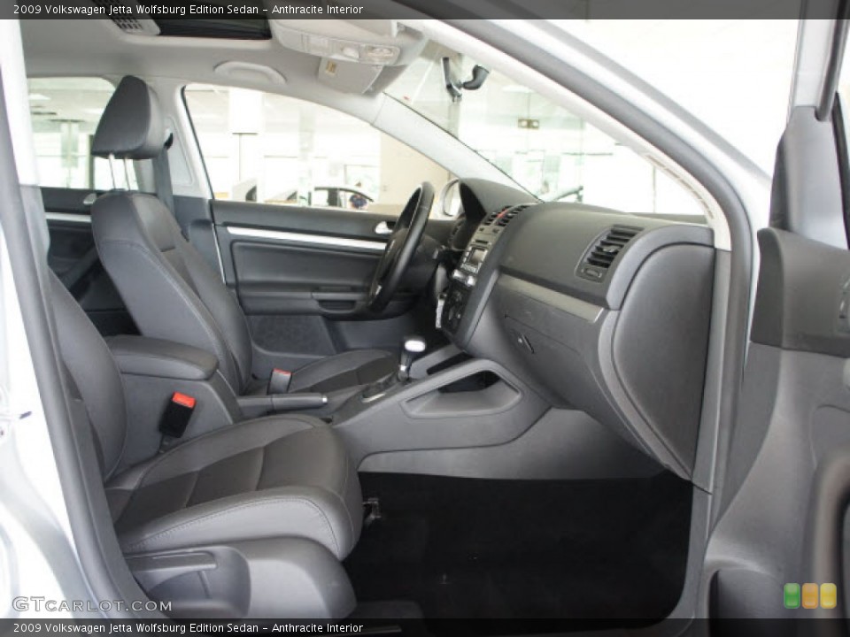 Anthracite Interior Photo for the 2009 Volkswagen Jetta Wolfsburg Edition Sedan #56130928