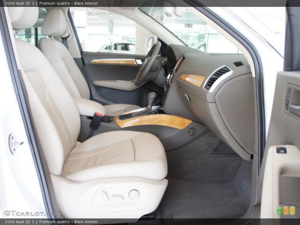 Black Interior Photo for the 2009 Audi Q5 3.2 Premium quattro #56131808