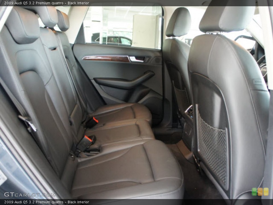 Black Interior Photo for the 2009 Audi Q5 3.2 Premium quattro #56131967