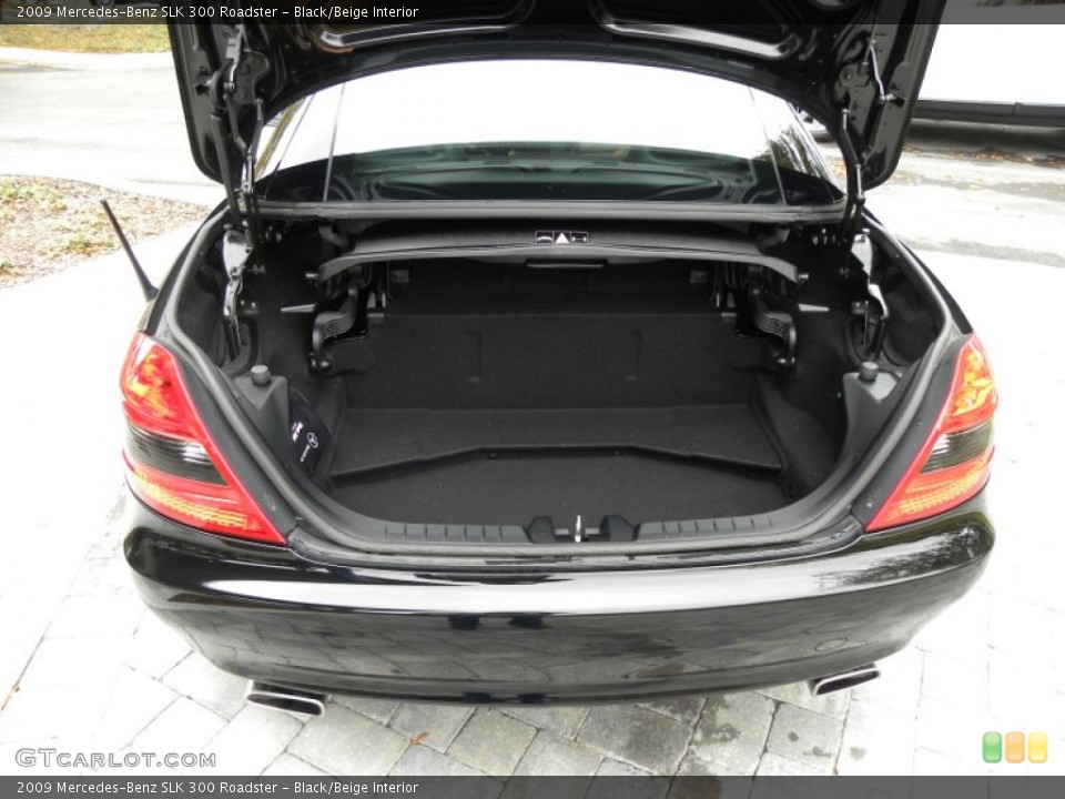 Black/Beige Interior Trunk for the 2009 Mercedes-Benz SLK 300 Roadster #56133365