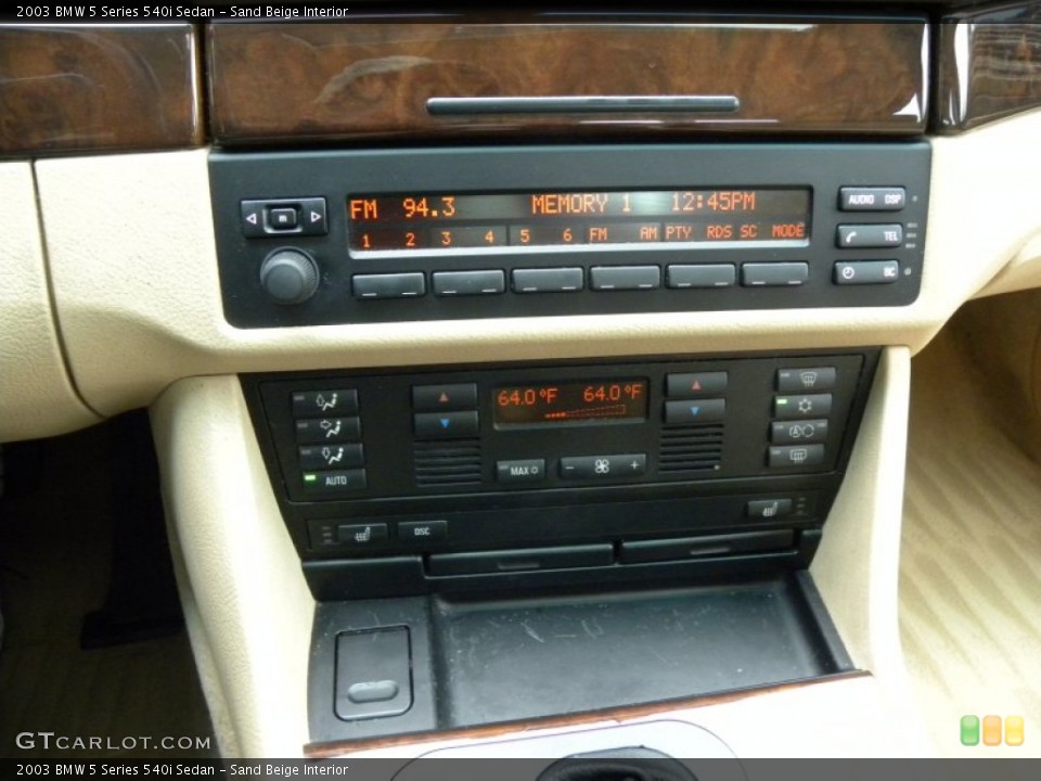 Sand Beige Interior Controls for the 2003 BMW 5 Series 540i Sedan #56134745