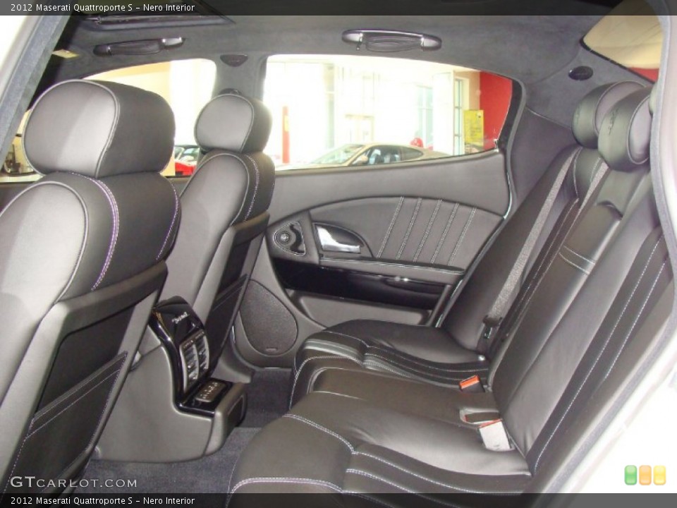 Nero Interior Photo for the 2012 Maserati Quattroporte S #56136983