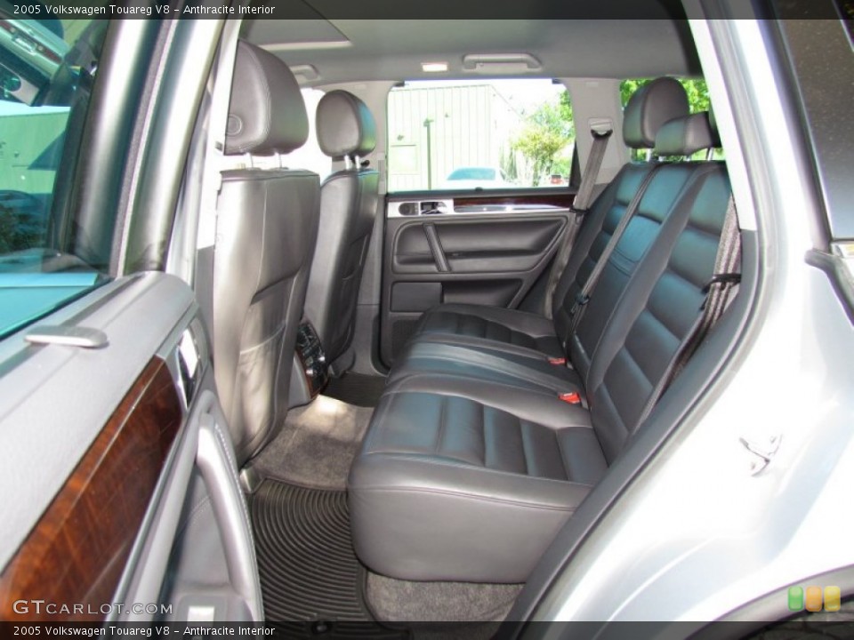 Anthracite Interior Photo for the 2005 Volkswagen Touareg V8 #56137013