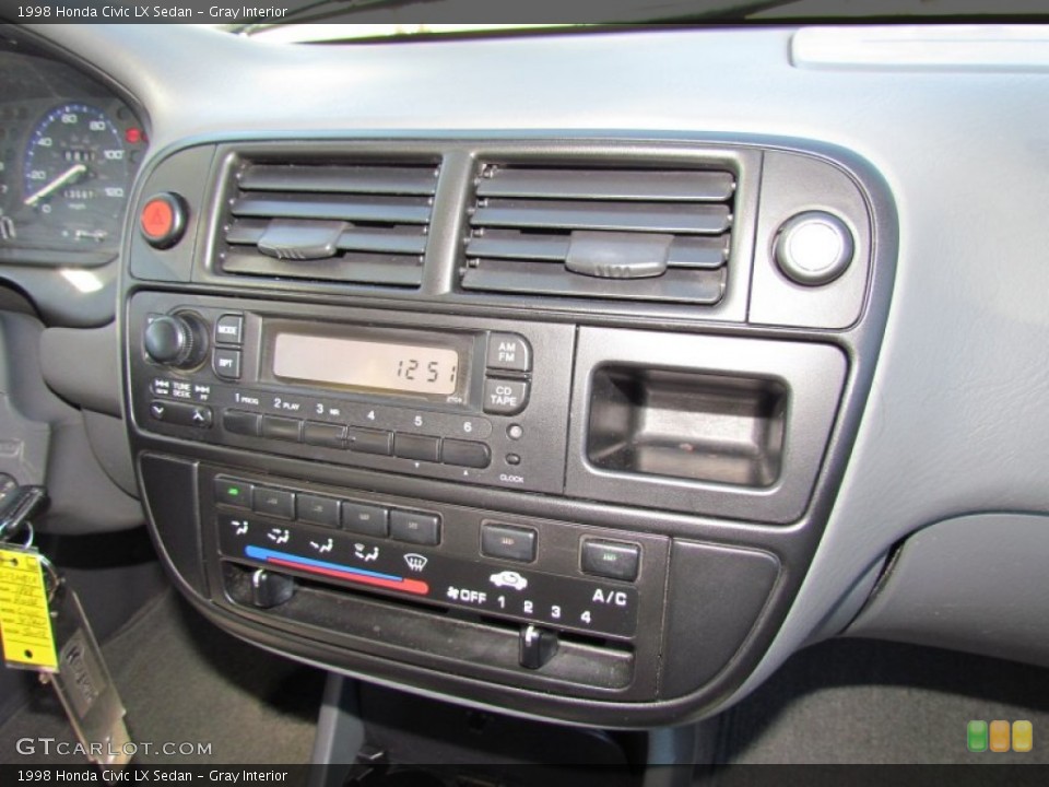 Gray Interior Controls for the 1998 Honda Civic LX Sedan #56137259