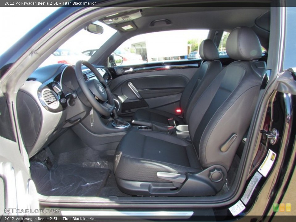 Titan Black Interior Photo for the 2012 Volkswagen Beetle 2.5L #56138387