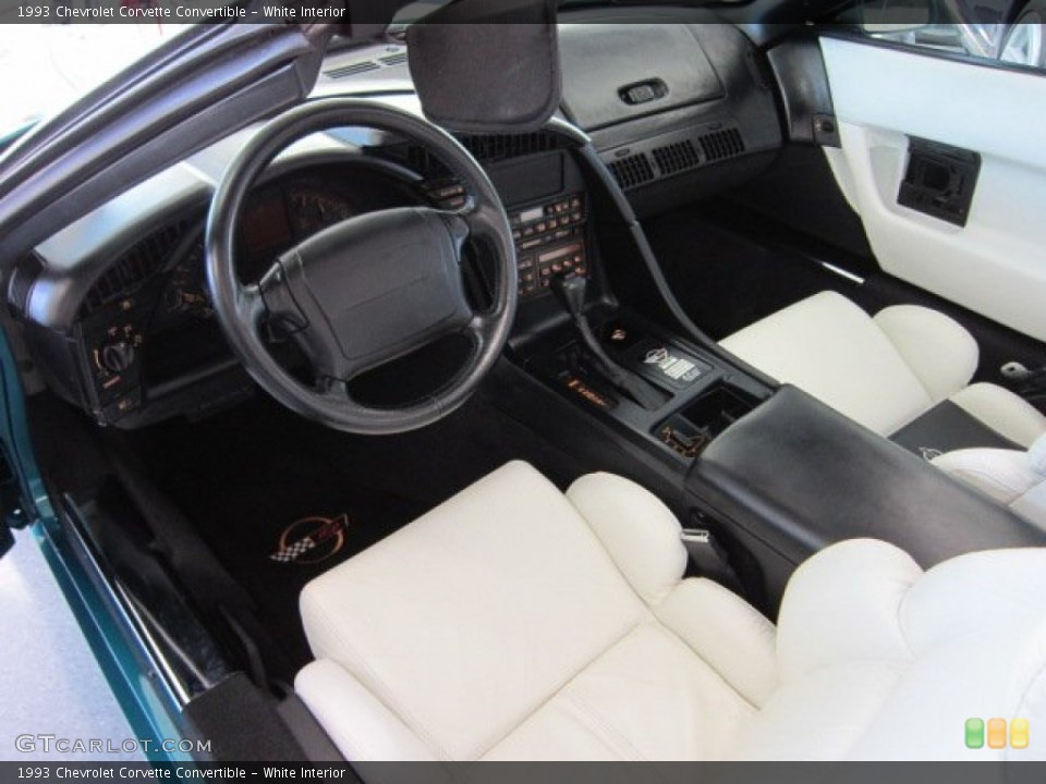White Interior Prime Interior for the 1993 Chevrolet Corvette Convertible #56167514