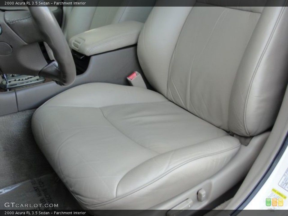 Parchment Interior Photo for the 2000 Acura RL 3.5 Sedan #56174867