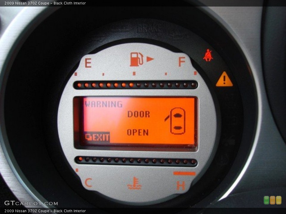 Black Cloth Interior Gauges for the 2009 Nissan 370Z Coupe #56179658