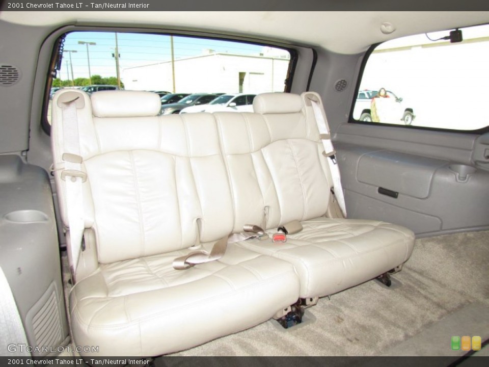 Tan/Neutral Interior Photo for the 2001 Chevrolet Tahoe LT #56182328