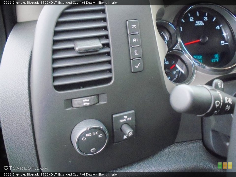 Ebony Interior Controls for the 2011 Chevrolet Silverado 3500HD LT Extended Cab 4x4 Dually #56186249