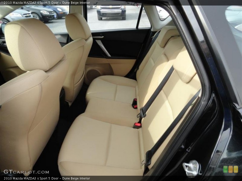 Dune Beige Interior Photo for the 2010 Mazda MAZDA3 s Sport 5 Door #56195933