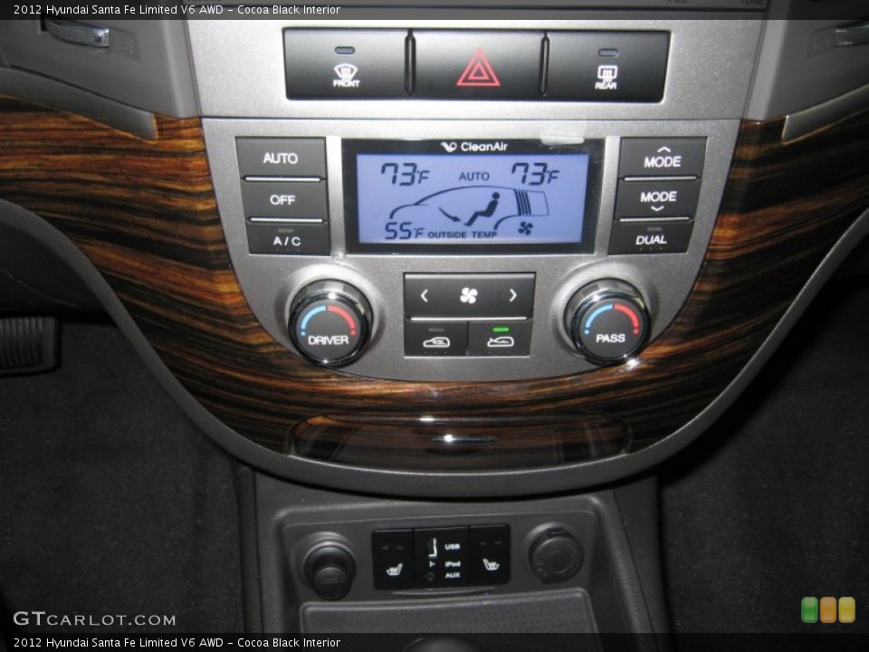 Cocoa Black Interior Controls for the 2012 Hyundai Santa Fe Limited V6 AWD #56205029