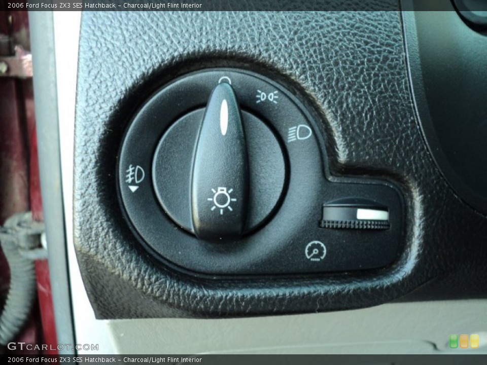 Charcoal/Light Flint Interior Controls for the 2006 Ford Focus ZX3 SES Hatchback #56205824