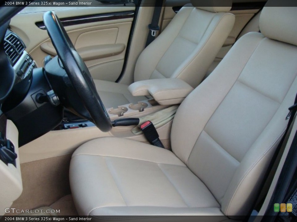 Sand Interior Photo for the 2004 BMW 3 Series 325xi Wagon #56207618