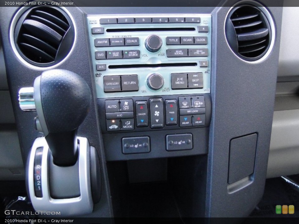 Gray Interior Controls for the 2010 Honda Pilot EX-L #56209343