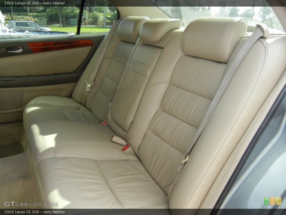 Ivory Interior Photo for the 2003 Lexus GS 300 #56210399