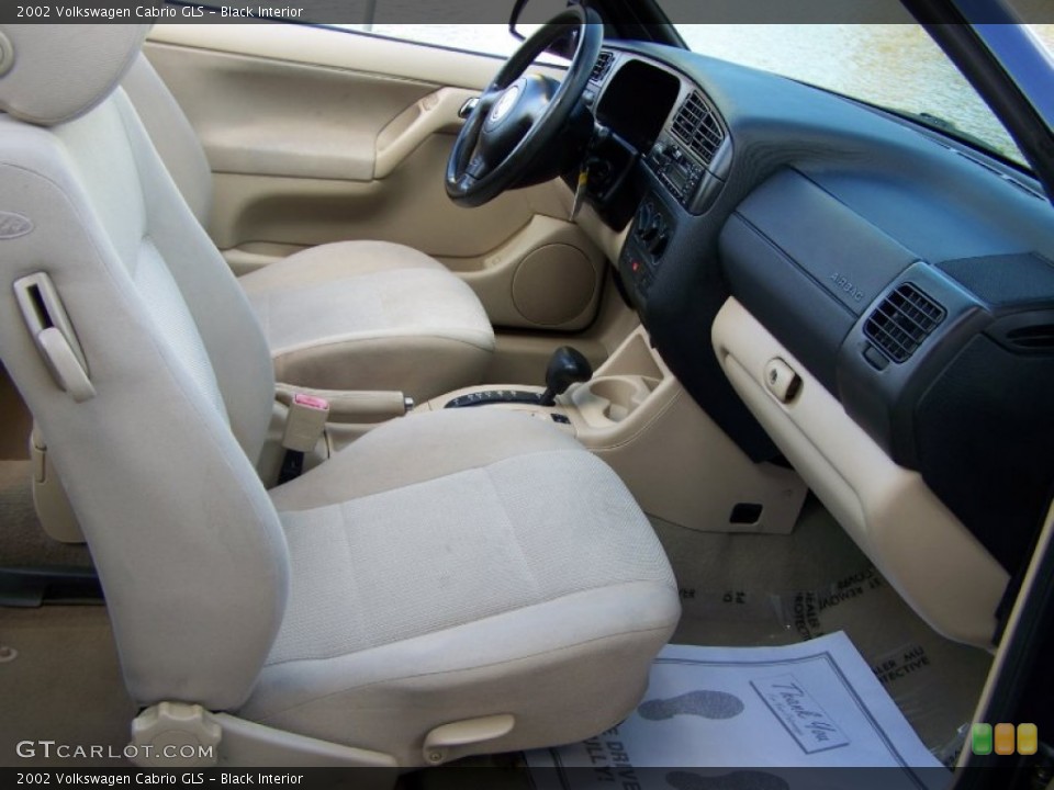 Black Interior Photo for the 2002 Volkswagen Cabrio GLS #56215940