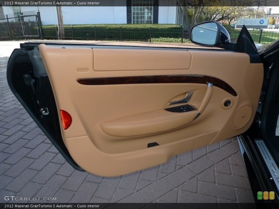 Cuoio Interior Door Panel for the 2012 Maserati GranTurismo S Automatic #56220257