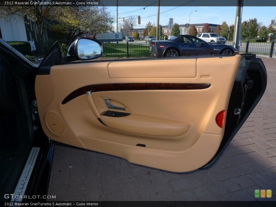 Cuoio Interior Door Panel for the 2012 Maserati GranTurismo S Automatic #56220392