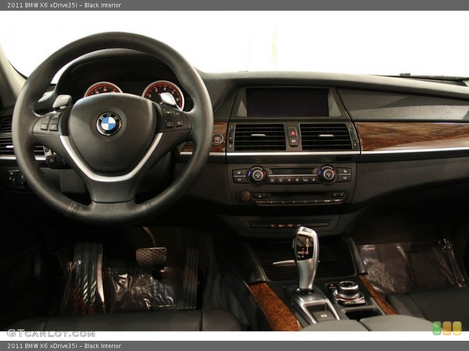Black Interior Dashboard for the 2011 BMW X6 xDrive35i #56223410