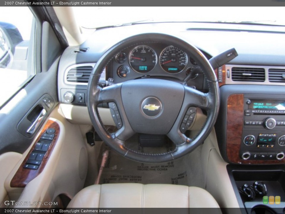 Ebony/Light Cashmere Interior Steering Wheel for the 2007 Chevrolet Avalanche LT #56233658