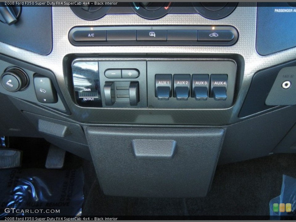 Black Interior Controls for the 2008 Ford F350 Super Duty FX4 SuperCab 4x4 #56250533