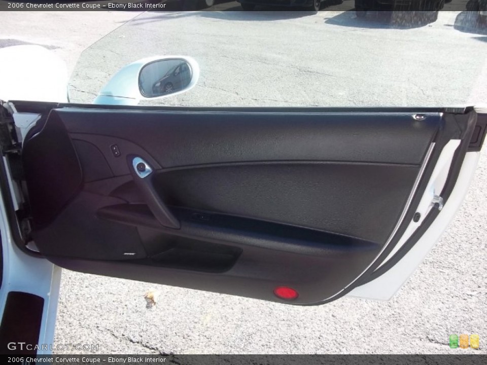Ebony Black Interior Door Panel for the 2006 Chevrolet Corvette Coupe #56251985