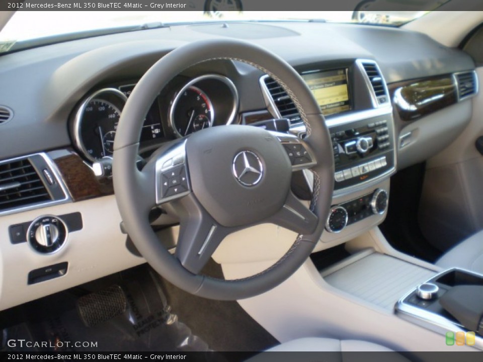 Grey Interior Dashboard for the 2012 Mercedes-Benz ML 350 BlueTEC 4Matic #56254964
